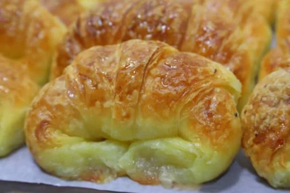 Medialunas Caseras! La Receta Tradicional que Endulza tus Mañanas